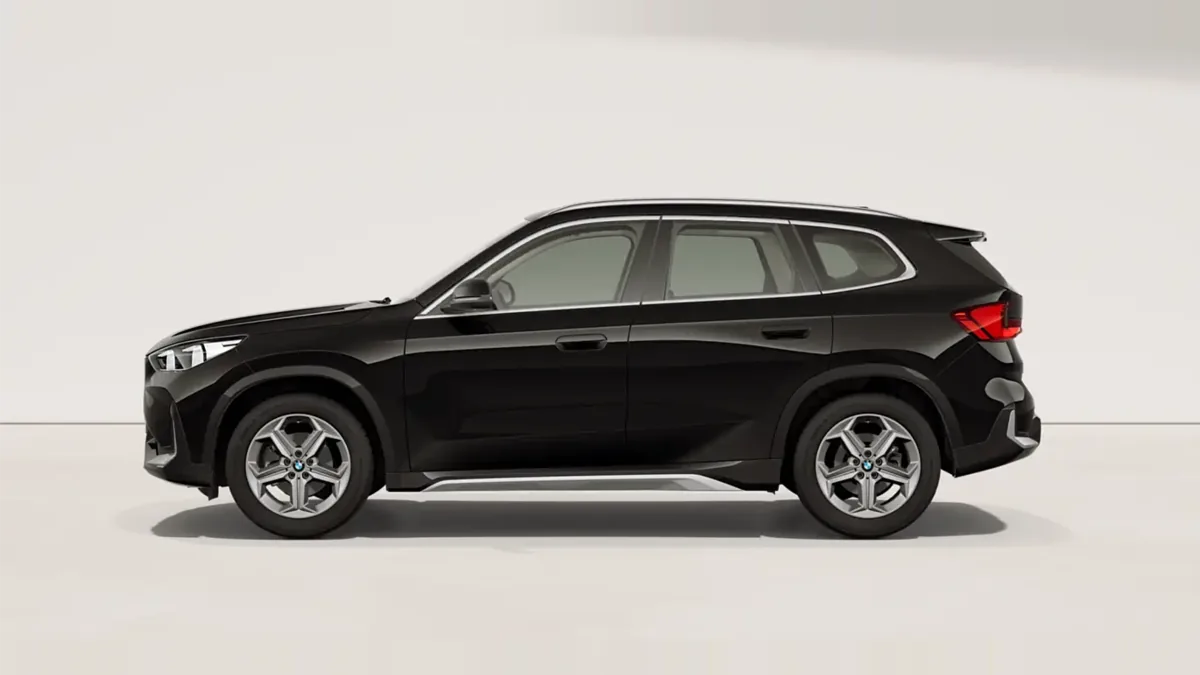 BMW X1 sDrive20d xLine 120kW nuevo en renting — Lateral