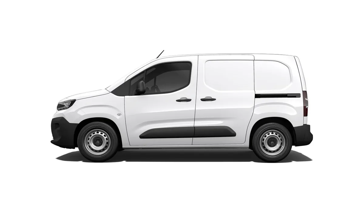 Citroën Berlingo Talla M BlueHDI 100cv van nuevo en renting — Lateral