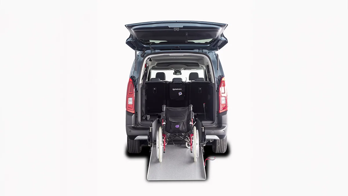 Citroën Berlingo Talla XL BlueHDi 100 YOU L2 N1 Adaptado nuevo en renting — Trasera