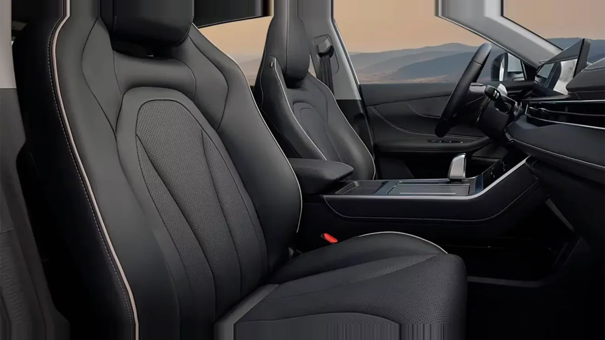 Ebro s400 1.5 DHE HEV Excellent CVT de ocasión en renting — Delantera