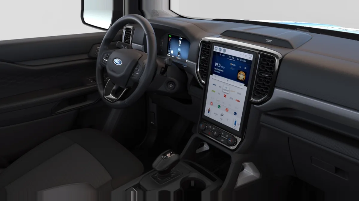 Ford Ranger XLT Doble Cabina 2.3 TVCT PHEV 280CV Automática II nuevo en renting — Interior
