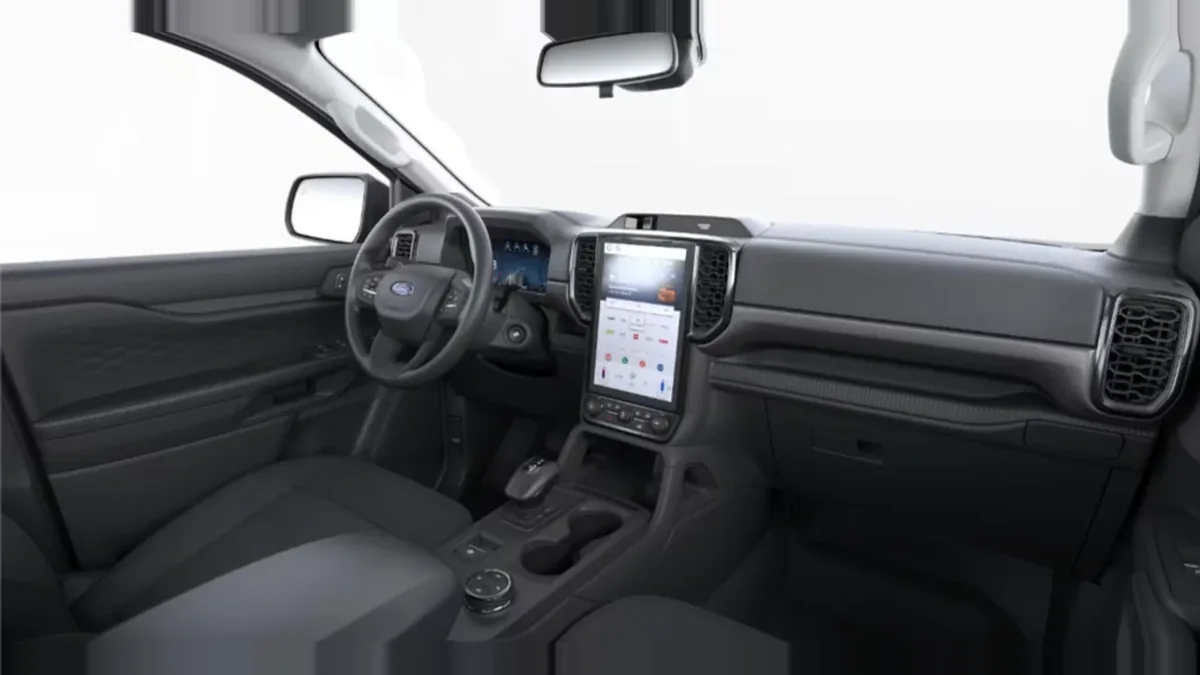 Ford Ranger XLT Doble Cabina 3.0 EcoBlue V6 240CV Automático nuevo en renting — Interior