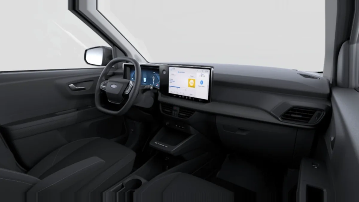Ford Transit Courier Van Trend BEV 136cv Automática II nuevo en renting — Interior