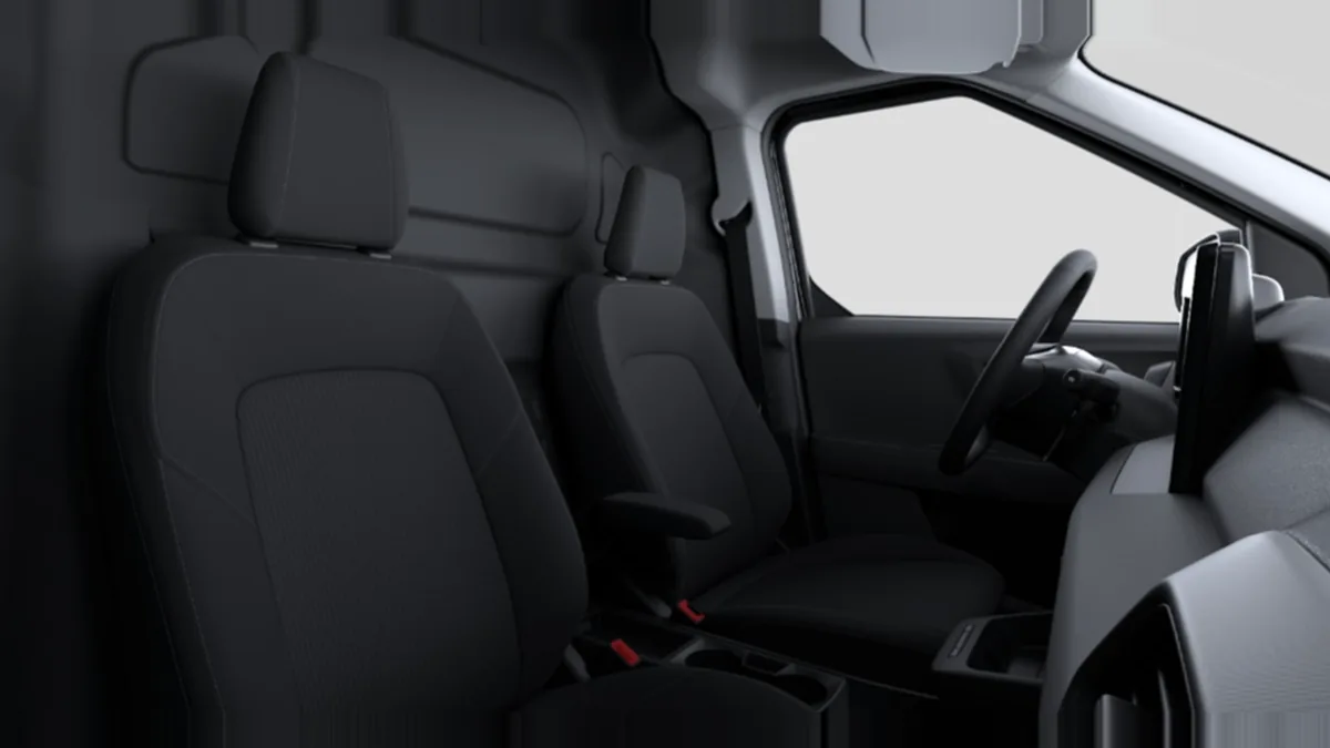 Ford Transit Courier Van Trend BEV 136cv Automática II nuevo en renting — vista 6
