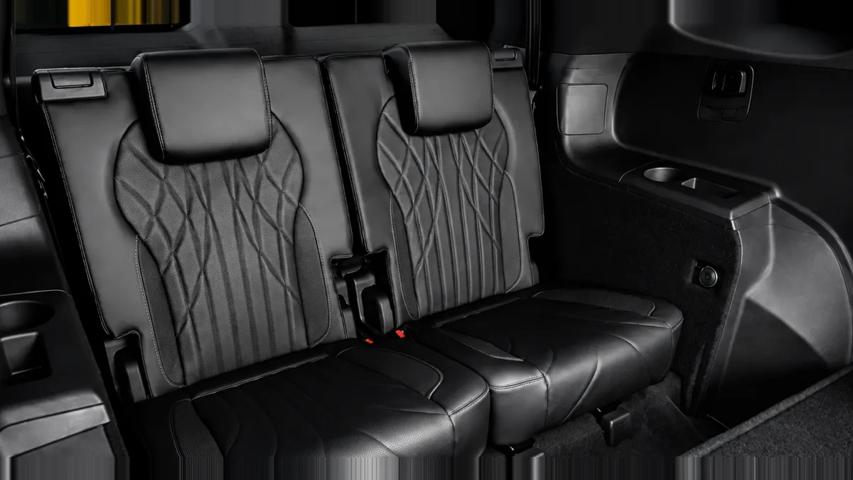Jaecoo 8 PHEV Exclusive 1.5 TGDI 3DHT AWD 7p. nuevo en renting — Interior