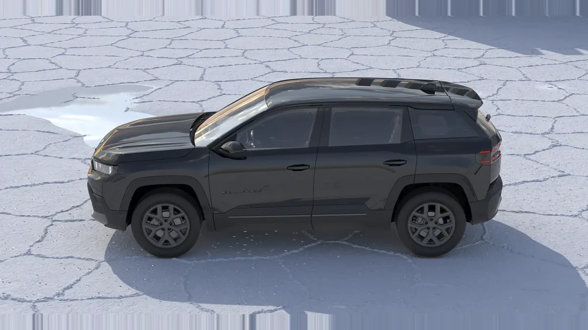 Jeep Compass 1.2 MHEV Altitude 145CV de ocasión en renting — Lateral