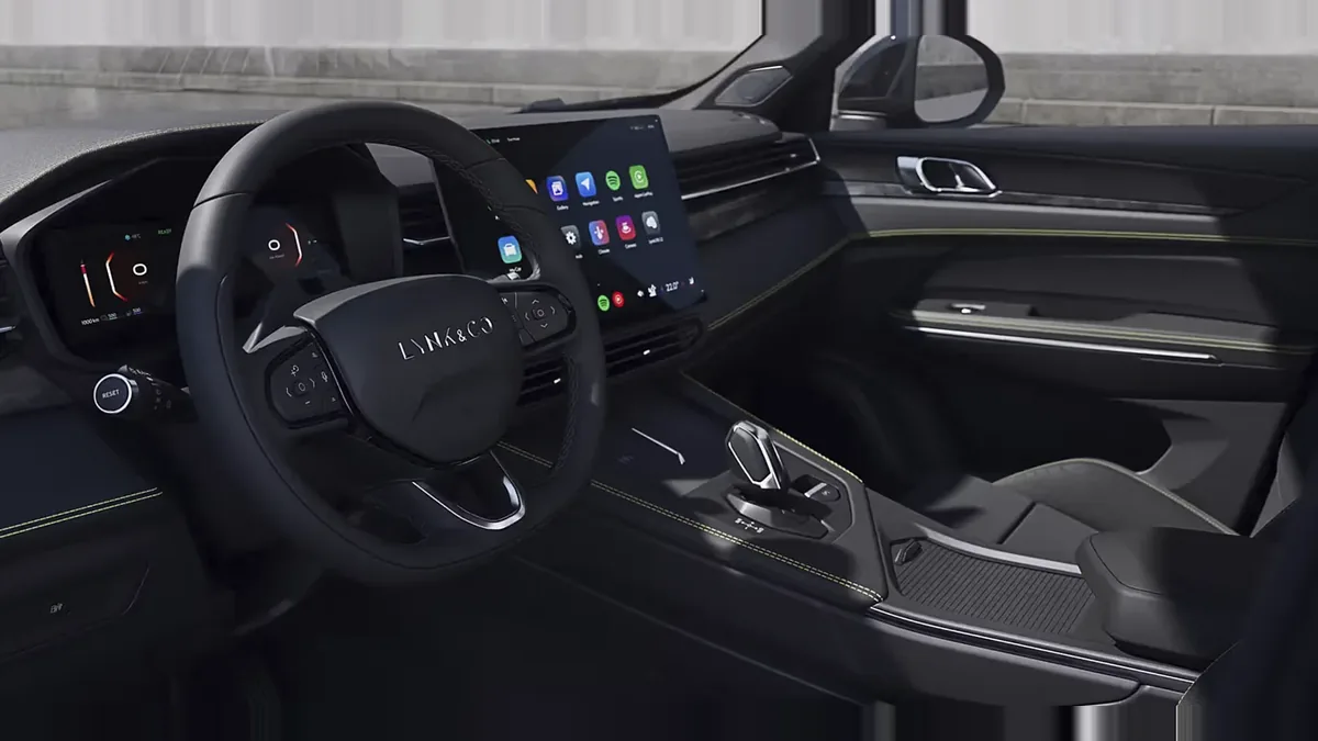 Lynk & Co 01 1.5 PHEV Core nuevo en renting — Delantera