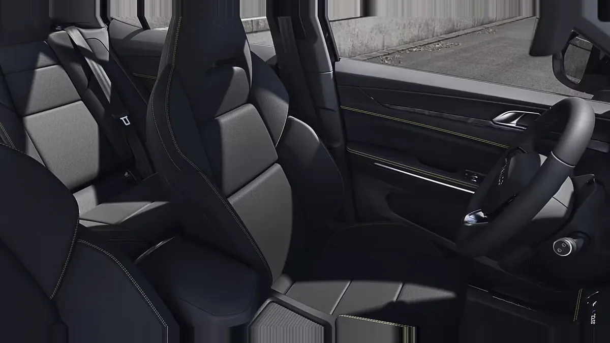 Lynk & Co 01 1.5 PHEV Core nuevo en renting — Interior