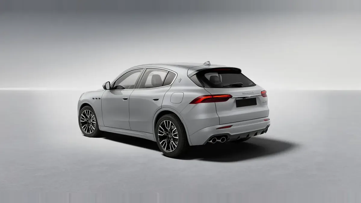 Maserati Grecale L4 MHEV 300CV AWD nuevo en renting — Interior