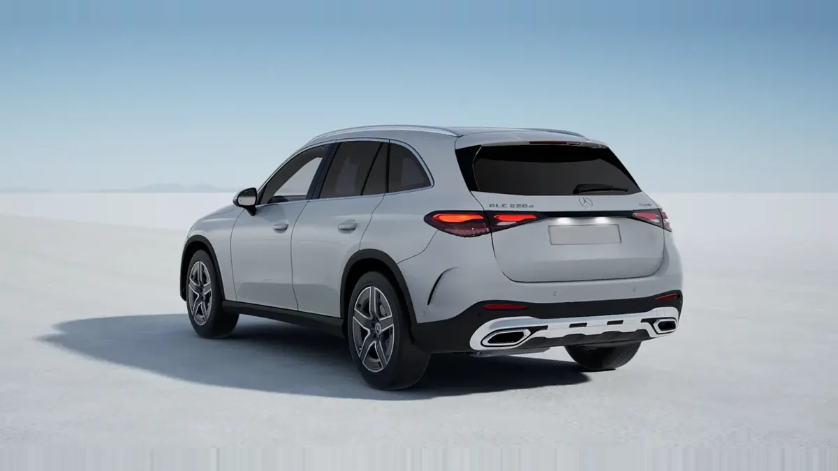 Mercedes-Benz GLC 220D 4MATIC nuevo en renting — Trasera