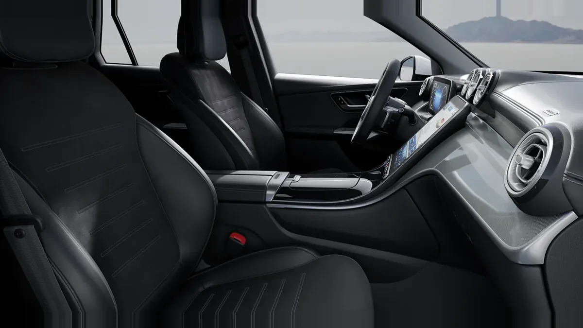 Mercedes-Benz GLC 220D 4MATIC nuevo en renting — Interior