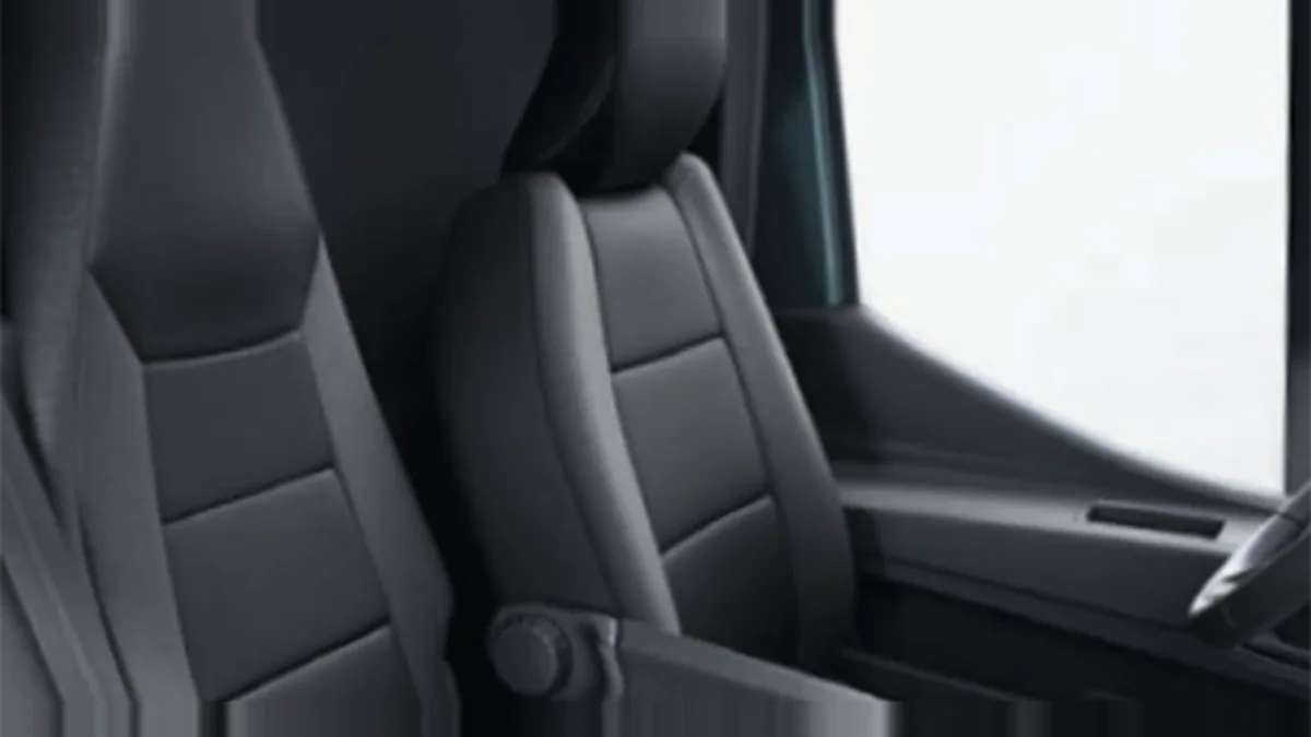 Nissan Interstar N1 L2H2 (3.5T) dCi 96kW (130CV) FWD Acenta nuevo en renting — Interior