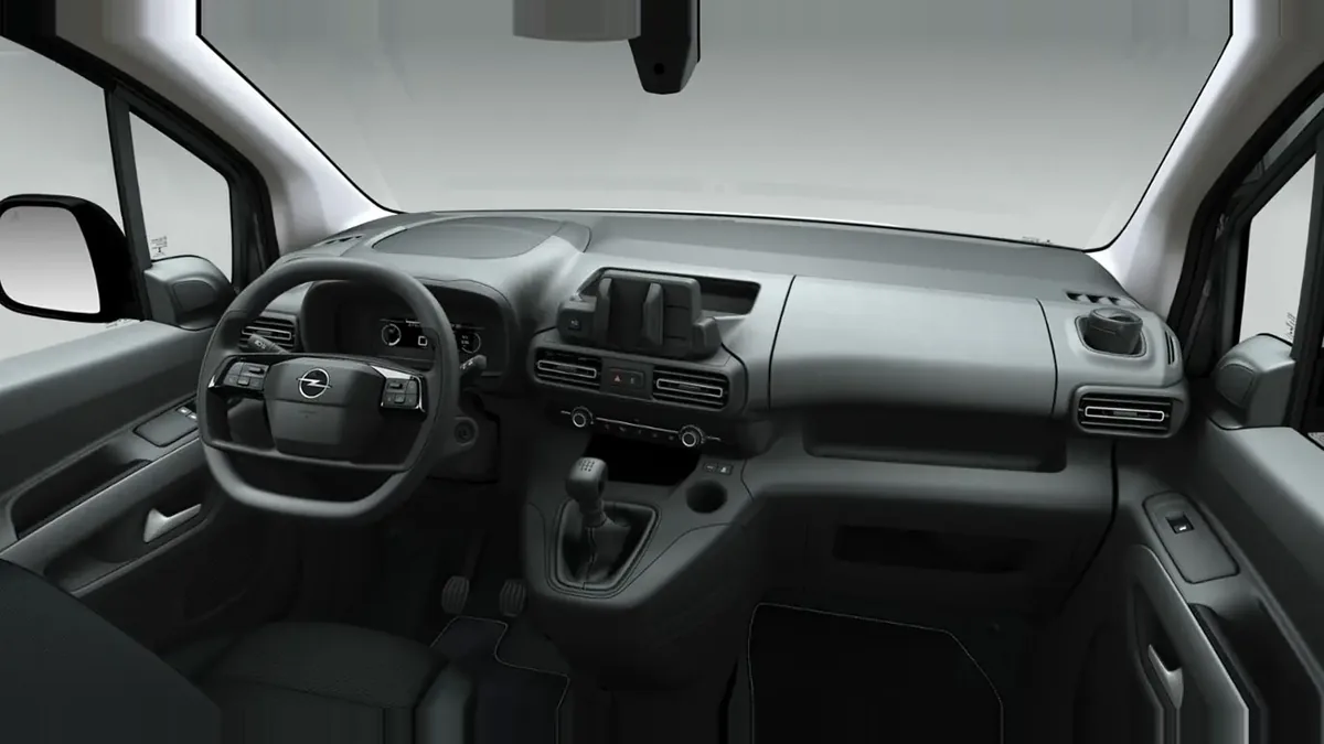 Opel Combo-e Cargo M 800kg nuevo en renting — Trasera