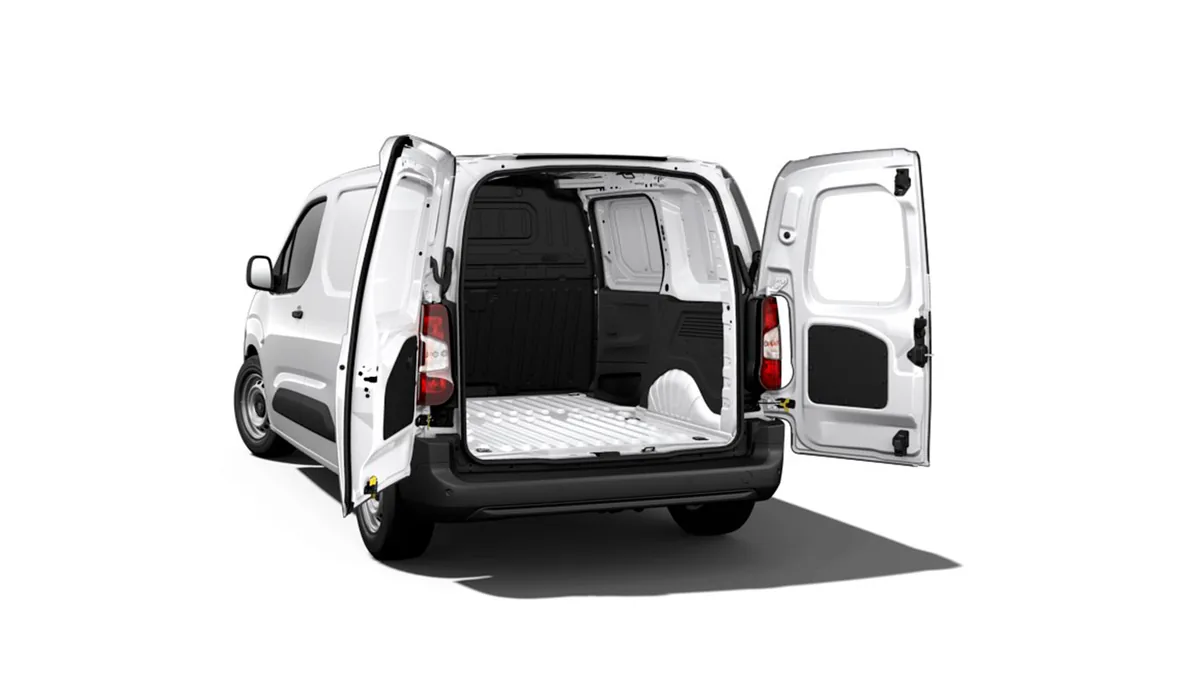 Peugeot Partner Furgón M Diésel 100CV Man nuevo en renting — Lateral