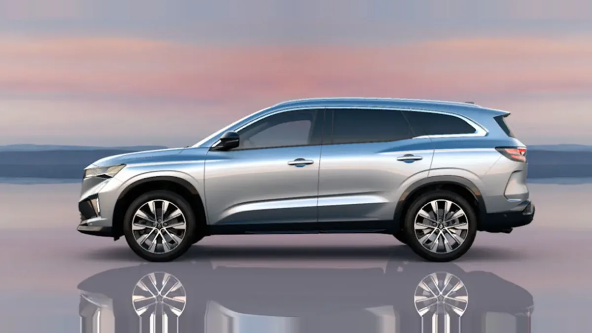Renault ESPACE TECHNO E-TECH FULL HYBRID 200CV de ocasión en renting — Lateral