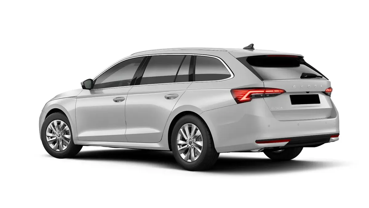 Škoda Octavia Combi Selection 2.0 TDI 150CV DSG 7vel nuevo en renting — Trasera