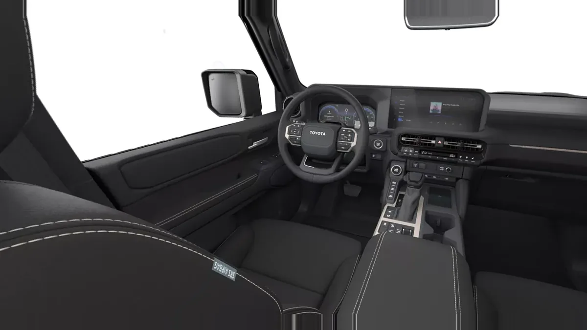 Toyota Land Cruiser 250 Hybrid 48V VX nuevo en renting — Interior