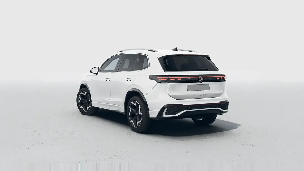 Volkswagen Tiguan R-Line 1.5 eTSI 110kW DSG nuevo en renting — Interior